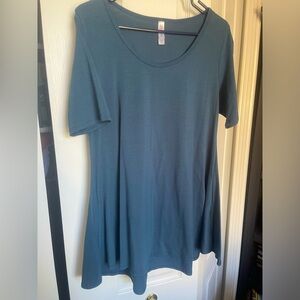 LuLaroe Teal Tee